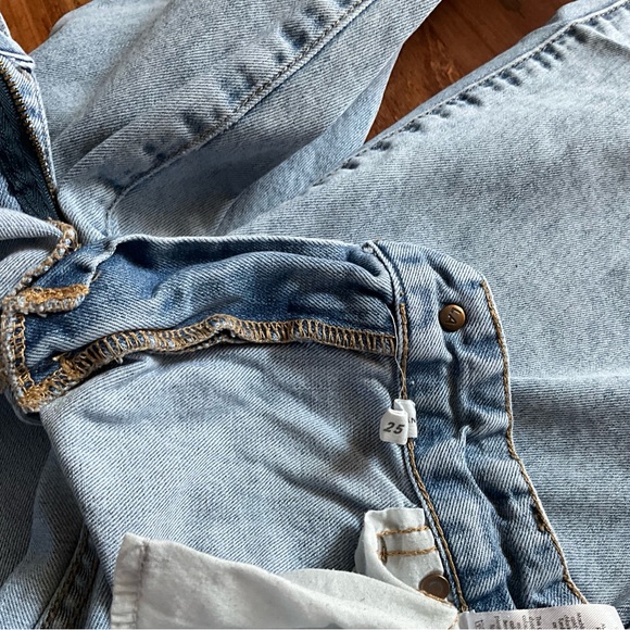 PacSun Sky Blue Denim Mom Jeans - Picture 4 of 4